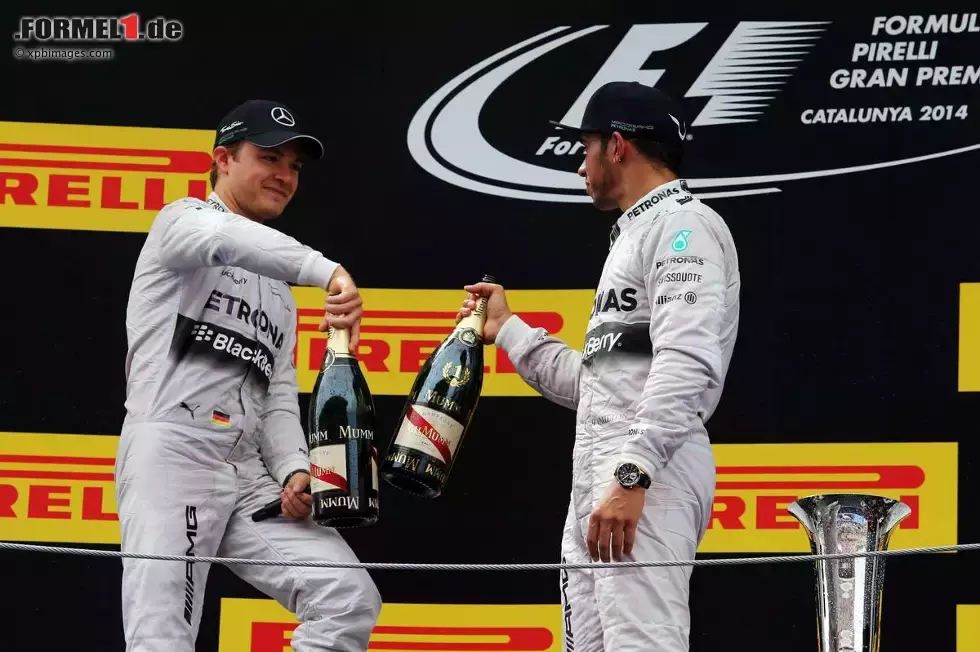 Foto zur News: Nico Rosberg (Mercedes) und Lewis Hamilton (Mercedes)