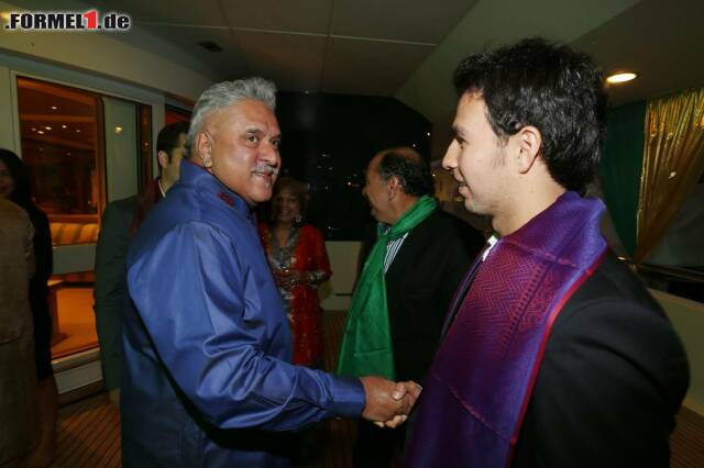 Foto zur News: Vijay Mallya und Sergio Perez