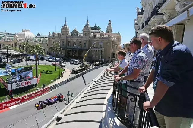 Foto zur News: Beim Auto von Sebastian Vettel streikte im Qualifying der Hybrid-Antrieb - einmal mehr klebt dem Champion das Pech an den Fersen.