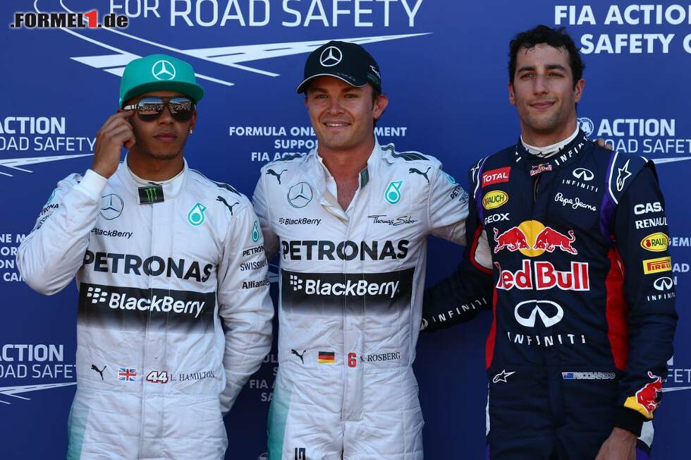 Foto zur News: ...zeigte sich Ex-Weltmeister Hamilton sichtlich angesäuert. Die Rennleitung kündigte nach dem Zeitenfahren eine Untersuchung an, will dabei sicherstellen, dass Rosberg nicht absichtlich gehandelt hat.
