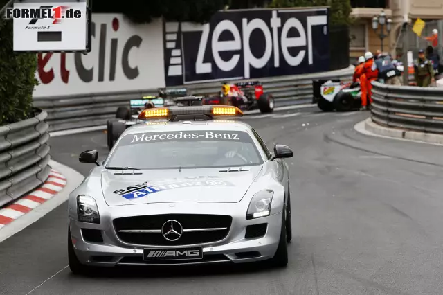 Foto zur News: Das Safety-Car hat in Monte Carlo eine große Tradition, kaum ein Grand Prix, der ohne Bernd Mayländer im Mercedes auskommt.