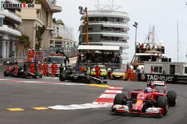 Foto zur News: Hinter dem Australier landete Fernando Alonso im Ferrari, der abgesehen von einem etwas schwachen Start ein starkes Rennen erlebte.