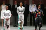 Foto zur News: Nico Rosberg (Mercedes), Lewis Hamilton (Mercedes) und Daniel Ricciardo (Red Bull)