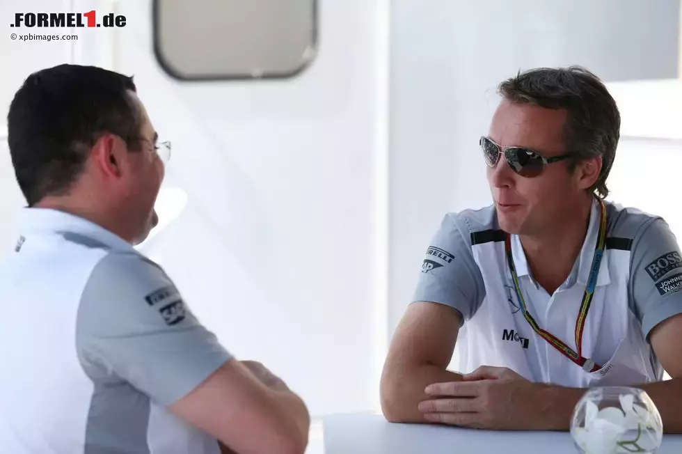 Foto zur News: Eric Boullier und Sam Michael