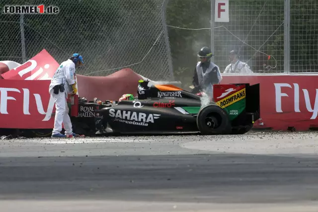 Foto zur News: Sergio Perez kollidiert mit...