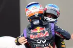 Foto zur News: Daniel Ricciardo (Red Bull) und Sebastian Vettel (Red Bull)