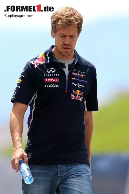 Foto zur News: Sebastian Vettel (Red Bull)