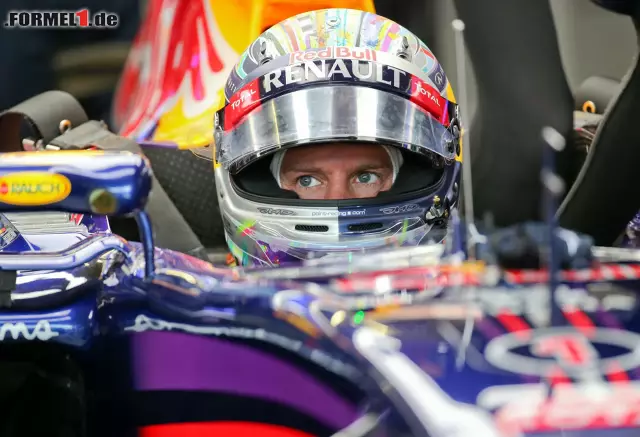 Foto zur News: Weltmeister Sebastian Vettel kam beim Red-Bull-Heimspiel zunächst überhaupt nicht in Schwung und drehte sich im ersten Training sogar.