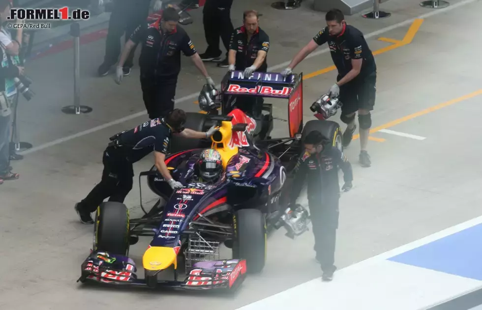 Foto zur News: Sebastian Vettel (Red Bull)