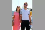 Foto zur News: Jenson Button (McLaren) mit Freundin Jessica Michibata