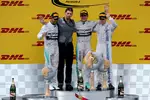 Foto zur News: Lewis Hamilton (Mercedes), Nico Rosberg (Mercedes) und Valtteri Bottas (Williams)