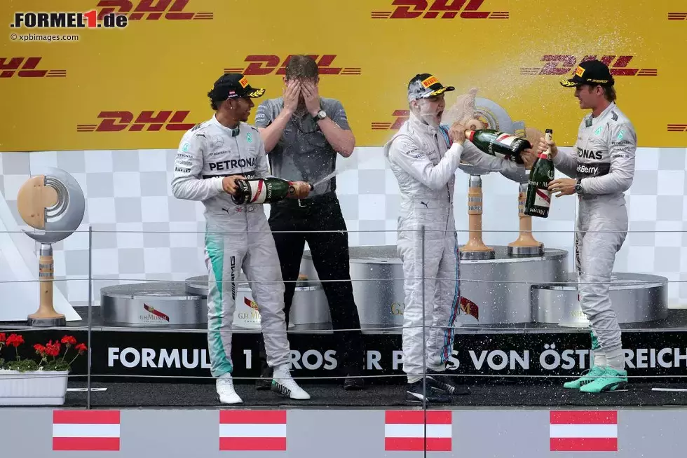 Foto zur News: Lewis Hamilton (Mercedes), Nico Rosberg (Mercedes) und Valtteri Bottas (Williams)