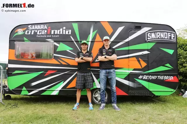 Foto zur News: So cool, wie die Force-India-Piloten wirken, war es auf der Strecke nicht. Nico Hülkenberg nur auf P17.