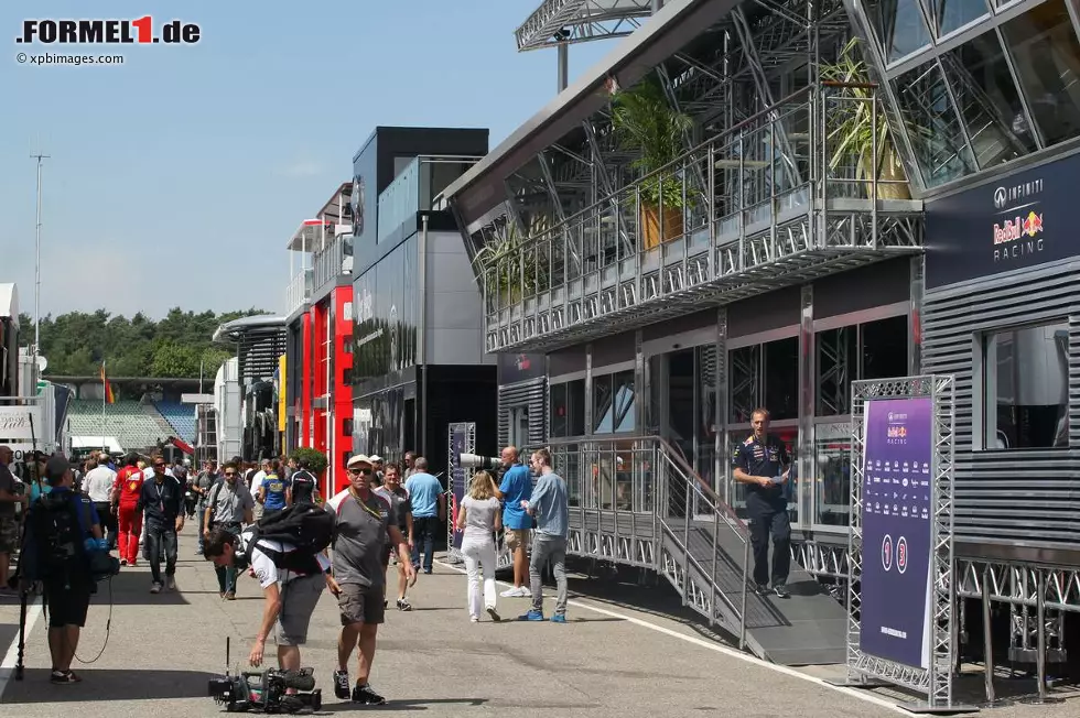 Foto zur News: Paddock in Hockenheim