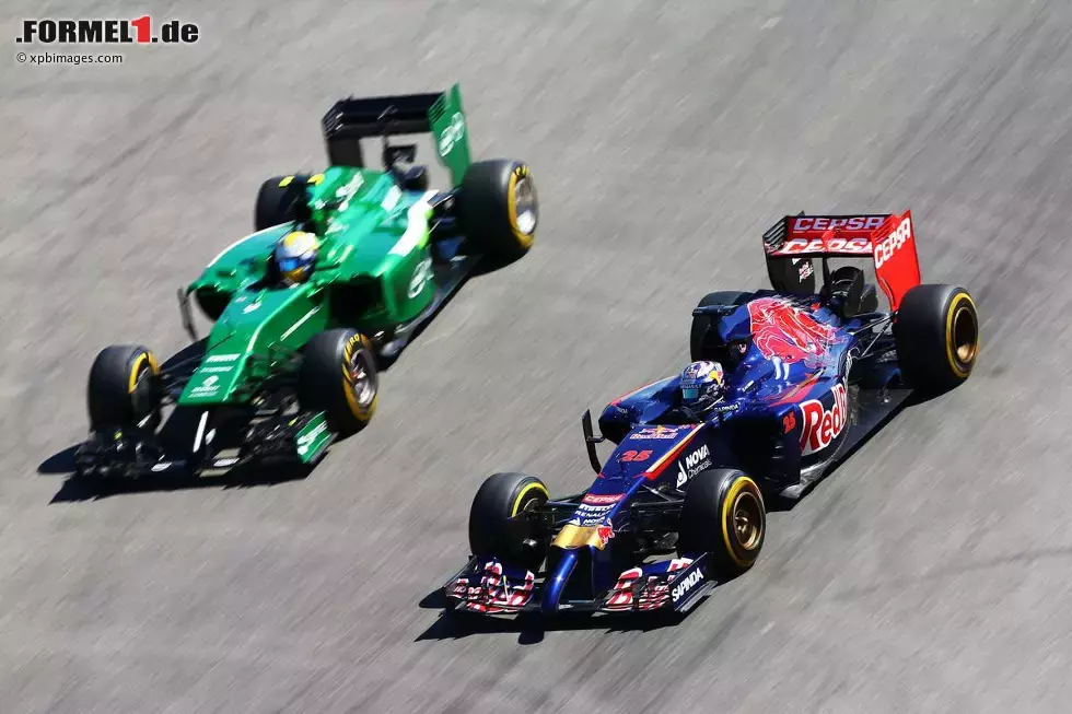 Foto zur News: Jean-Eric Vergne (Toro Rosso) und Marcus Ericsson (Caterham)