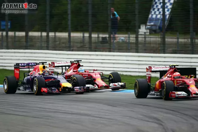 Foto zur News: ...sich Fernando Alonso erstmal aus dem Staub machte