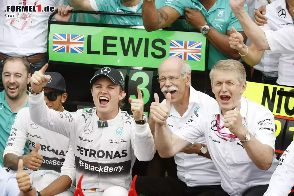 Foto zur News: Lewis Hamilton (Mercedes) und Nico Rosberg (Mercedes)