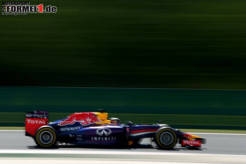 Foto zur News: Sebastian Vettel kam am Freitag auf dem Hungaroring etwas besser zurecht