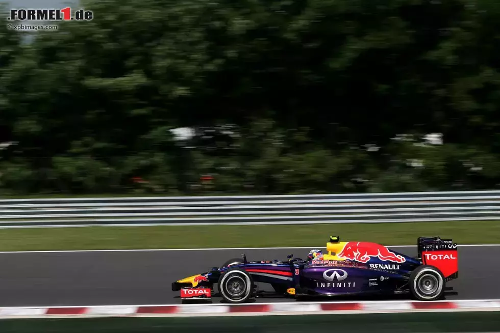 Foto zur News: Sebastian Vettel (Red Bull)