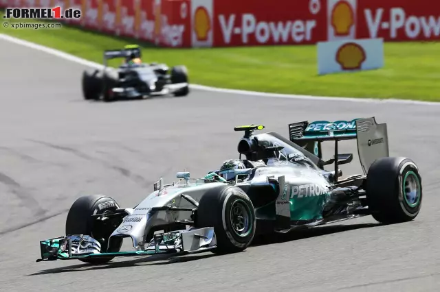 Foto zur News: Nico Rosberg fuhr nach der Kollision mit Lewis Hamilton noch auf den zweiten Rang nach vorn