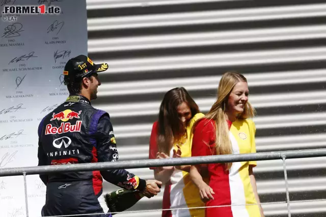 Foto zur News: Daniel Ricciardo (Infiniti Red Bull Racing)