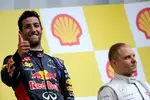 Foto zur News: Daniel Ricciardo (Red Bull) und Valtteri Bottas (Williams)