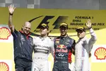 Foto zur News: Daniel Ricciardo (Red Bull), Nico Rosberg (Mercedes), Valtteri Bottas (Williams) und Adrian Newey