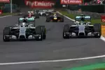 Foto zur News: Lewis Hamilton (Mercedes) und Nico Rosberg (Mercedes)