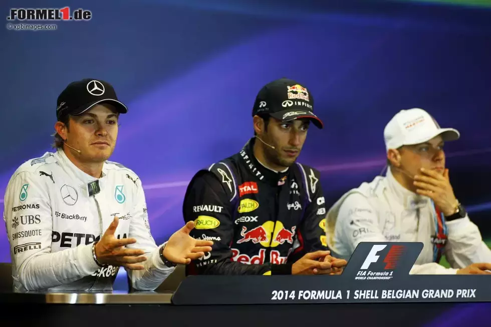 Foto zur News: Nico Rosberg (Mercedes), Daniel Ricciardo (Red Bull) und Valtteri Bottas (Williams)