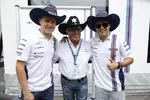 Foto zur News: Felipe Massa (Williams) und Valtteri Bottas (Williams) mit Mario Andretti