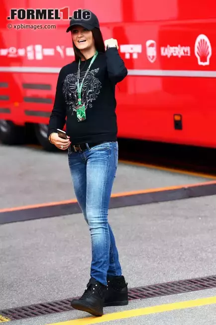 Foto zur News: Minttu Virtanan, Freundin von Kimi Räikkönen (Ferrari): Der kleine Babybauch ist bereits zu erkennen.