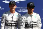 Foto zur News: Nico Rosberg (Mercedes) und Lewis Hamilton (Mercedes)