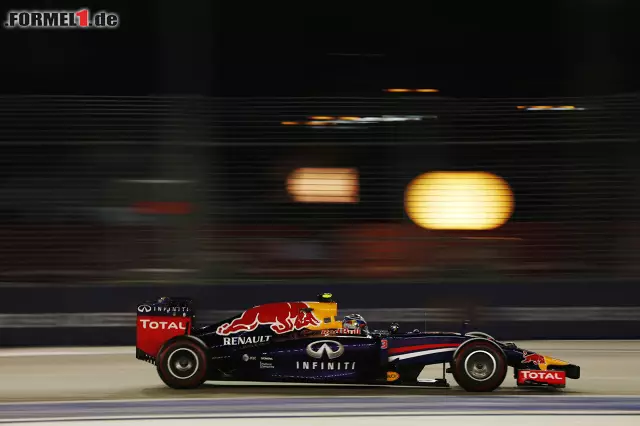 Foto zur News: Daniel Ricciardo (Infiniti Red Bull Racing)