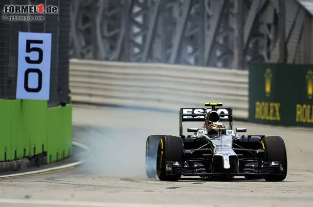 Foto zur News: ...Kevin Magnussen (McLaren Mercedes) machte mit nur 0,569 Sekunden Abstand auf dem neunten Rang liegend ein bemerkenswert knappes Qualifying perfekt.