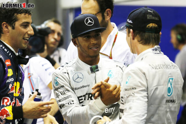 Foto zur News: Nico Rosberg und Lewis Hamilton (Mercedes AMG Petronas Formula One Team)