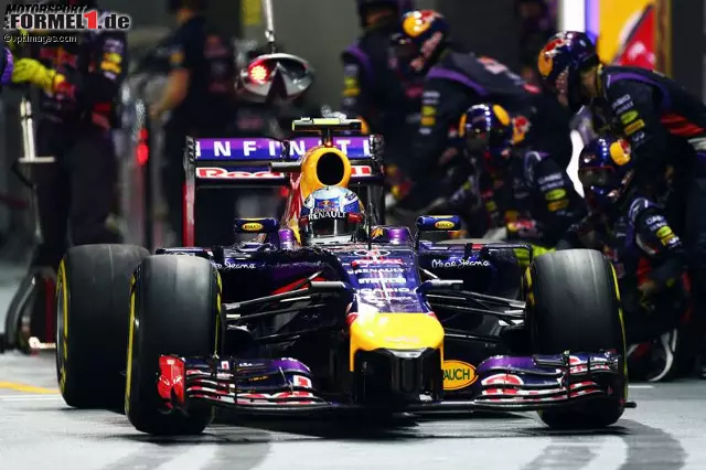 Foto zur News: Daniel Ricciardo (Infiniti Red Bull Racing)