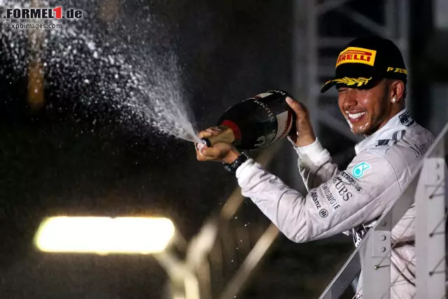 Foto zur News: Lewis Hamilton (Mercedes AMG Petronas Formula One Team)