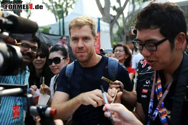 Foto zur News: Sebastian Vettel (Infiniti Red Bull Racing)