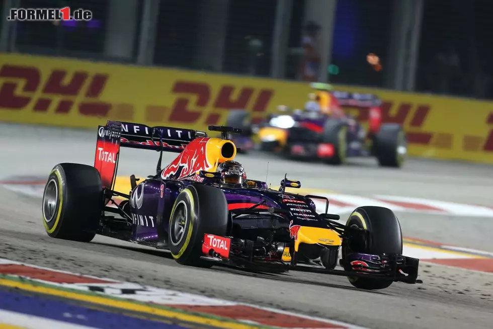 Foto zur News: Sebastian Vettel (Infiniti Red Bull Racing)