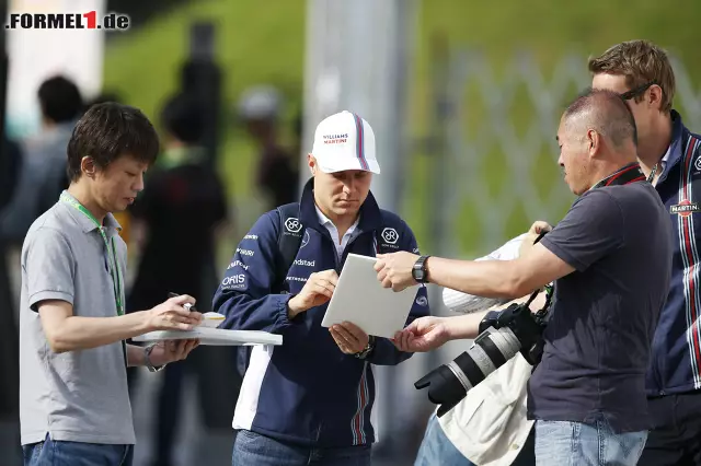 Foto zur News: ...Valtteri Bottas im Williams als Dritter bereits 1,201 Sekunden Abstand auf Hamilton zu verzeichnen.