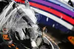 Foto zur News: Das Wrack von Daniel Ricciardo (Red Bull)