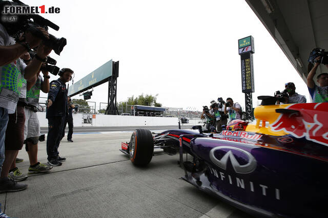 Foto zur News: Sebastian Vettel (Infiniti Red Bull Racing)