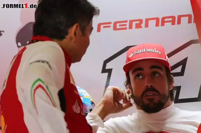 Foto zur News: Marco Mattiacci mit Fernando Alonso (Scuderia Ferrari)