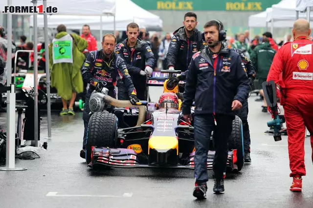 Foto zur News: Sebastian Vettel (Infiniti Red Bull Racing)