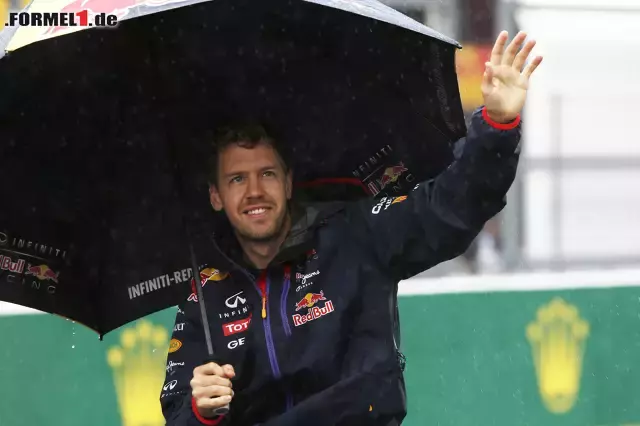 Foto zur News: Sebastian Vettel (Infiniti Red Bull Racing)