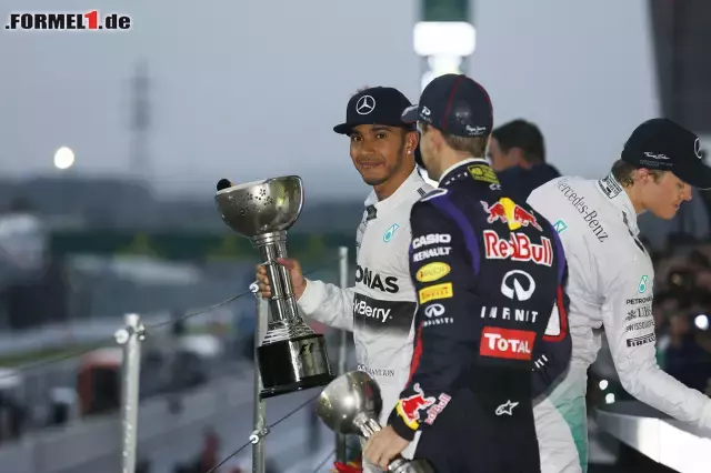 Foto zur News: Lewis Hamilton und Sebastian Vettel