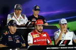 Foto zur News: Sebastian Vettel (Red Bull), Fernando Alonso (Ferrari) und Jenson Button (McLaren)