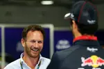 Foto zur News: Christian Horner und Daniel Ricciardo (Red Bull)