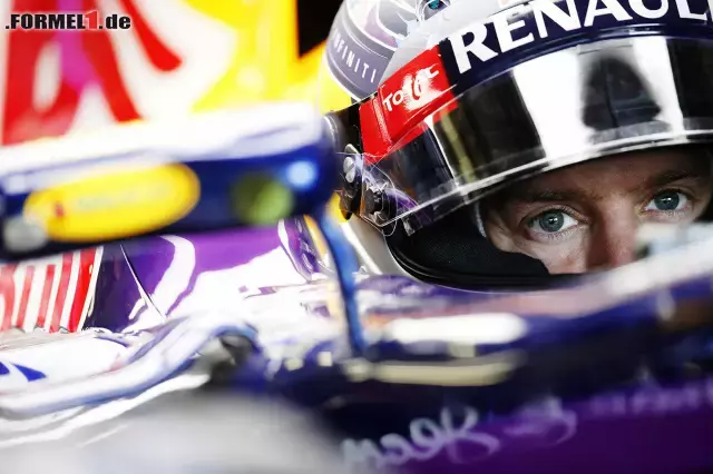 Foto zur News: Sebastian Vettel (Infiniti Red Bull Racing)