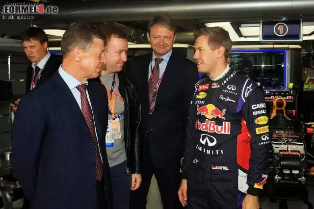 Foto zur News: Sebastian Vettel (Infiniti Red Bull Racing)